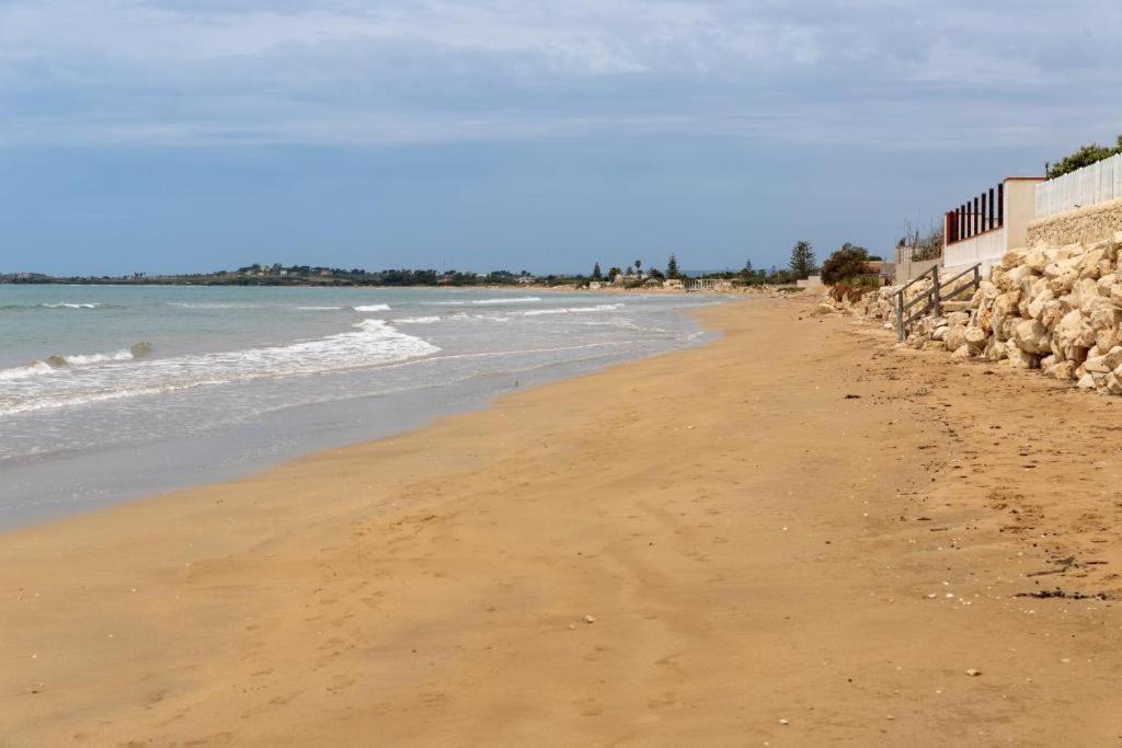 Oasi Del Mare Βίλα Granelli Εξωτερικό φωτογραφία